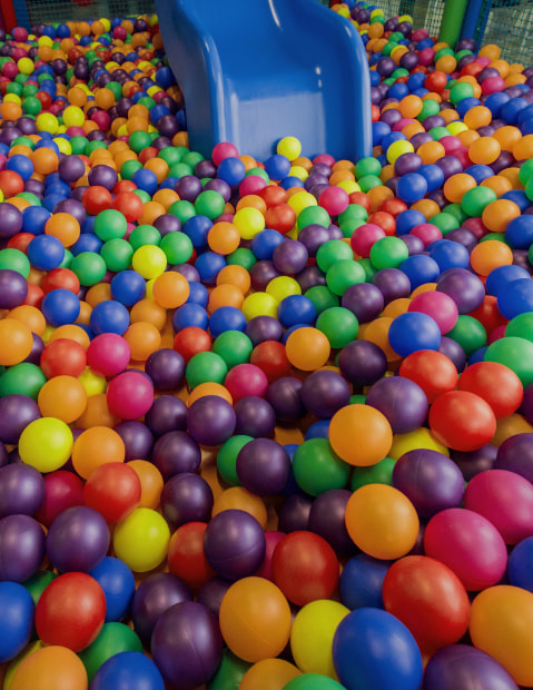 Piscina de bola infantil para el spa