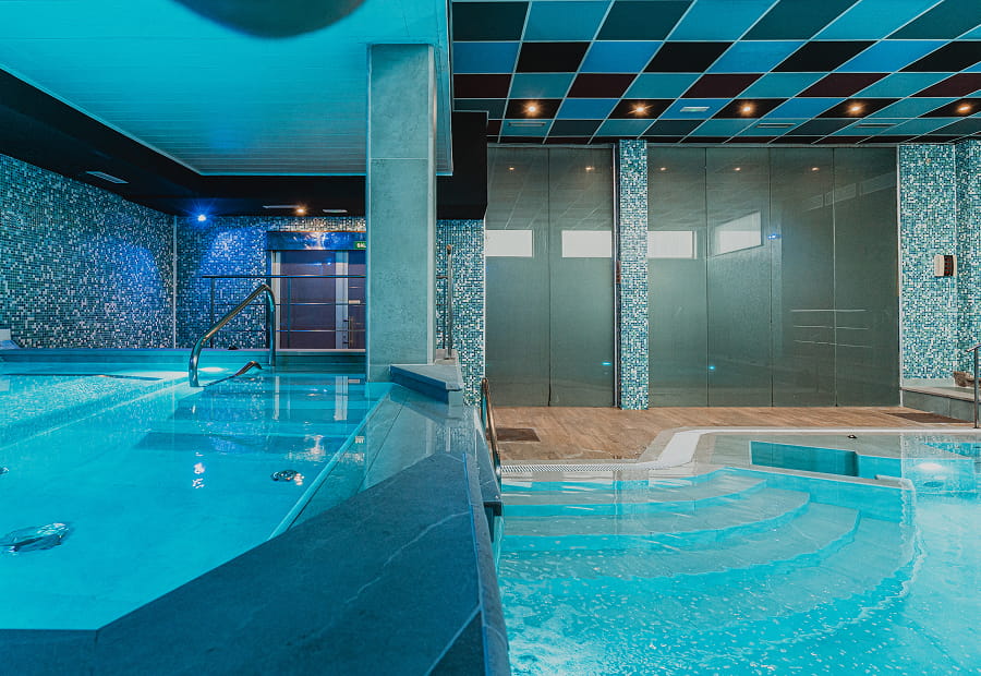 Spa Villa Pasiega 4 Piscina con chorros Villa Pasiega